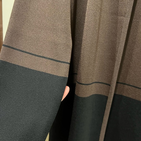 Misook. Size Lg black and brown color cardigan generous fit. Perfect condition - Picture 5 of 5